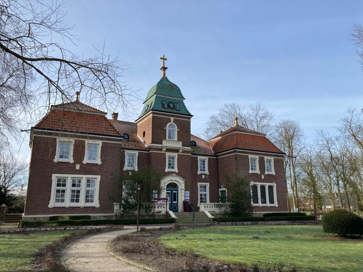 Ferienhaus Heimathafen Neßmersiel Bagian luar foto