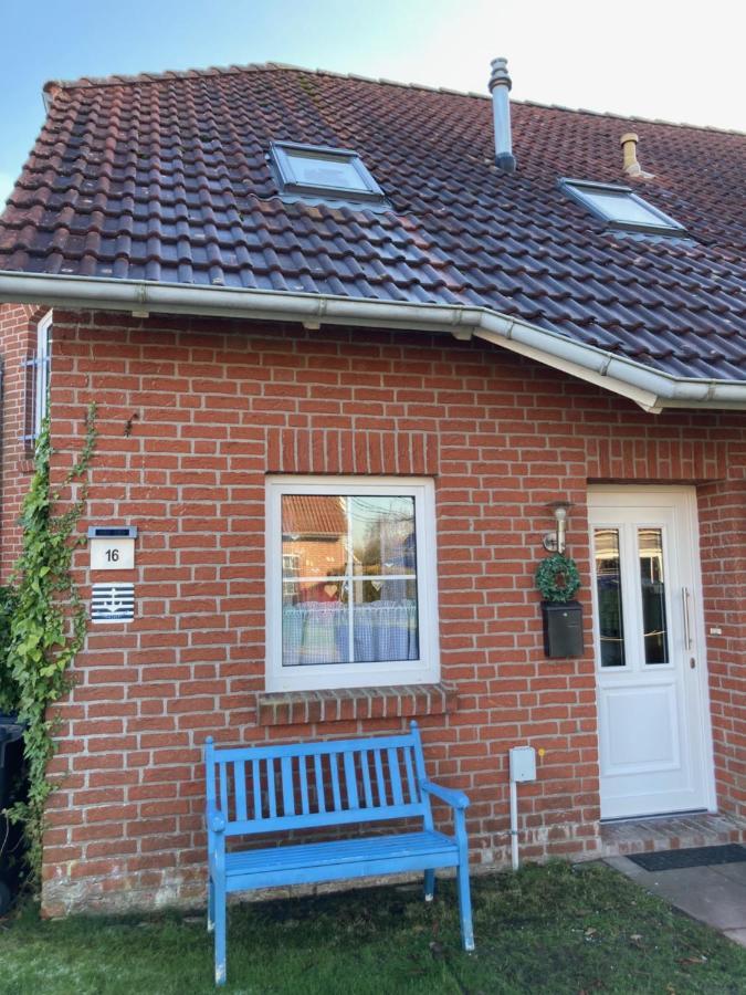 Ferienhaus Heimathafen Neßmersiel Bagian luar foto